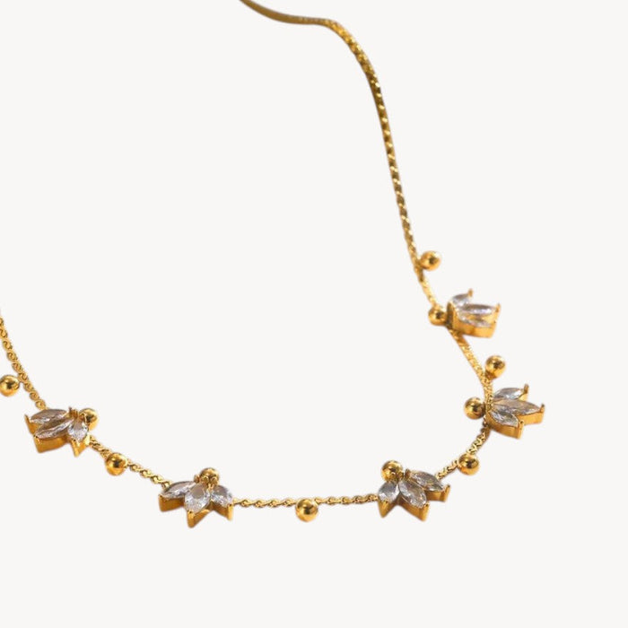Collana Whisper