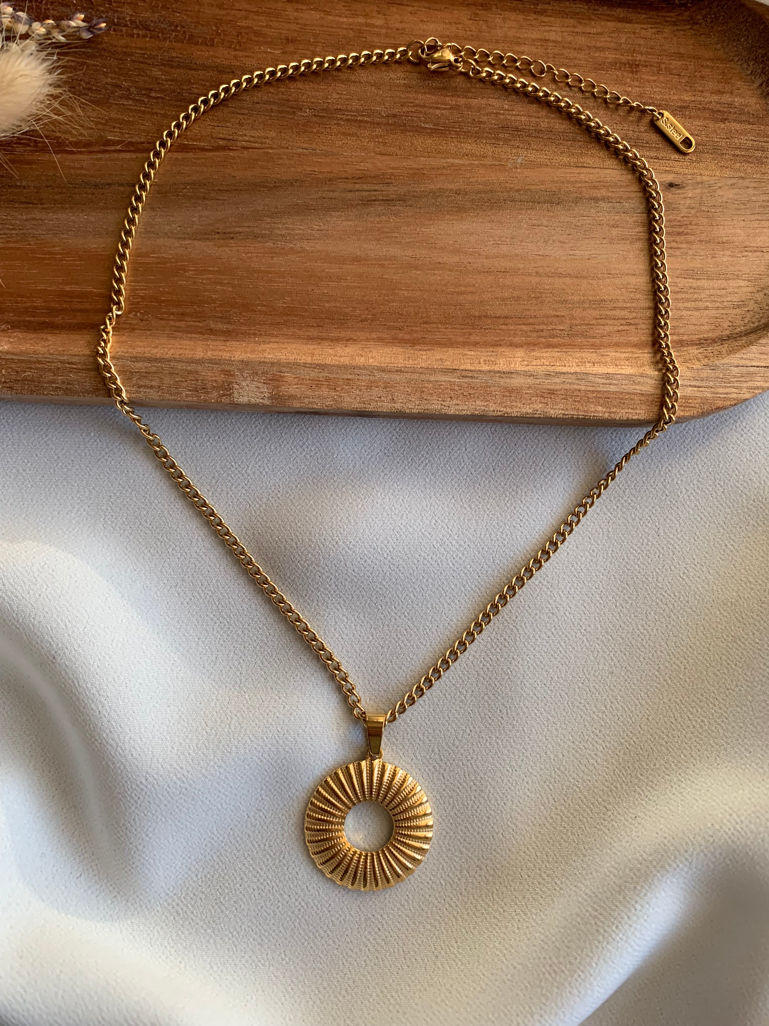 Collana Solaire