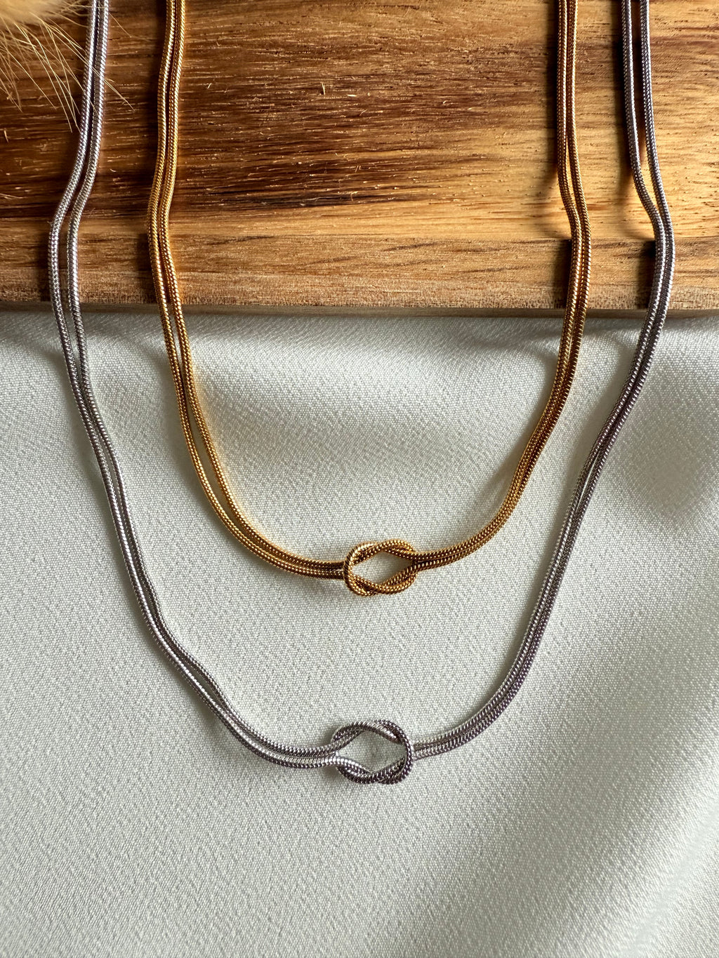 Collana Invisible Nodo