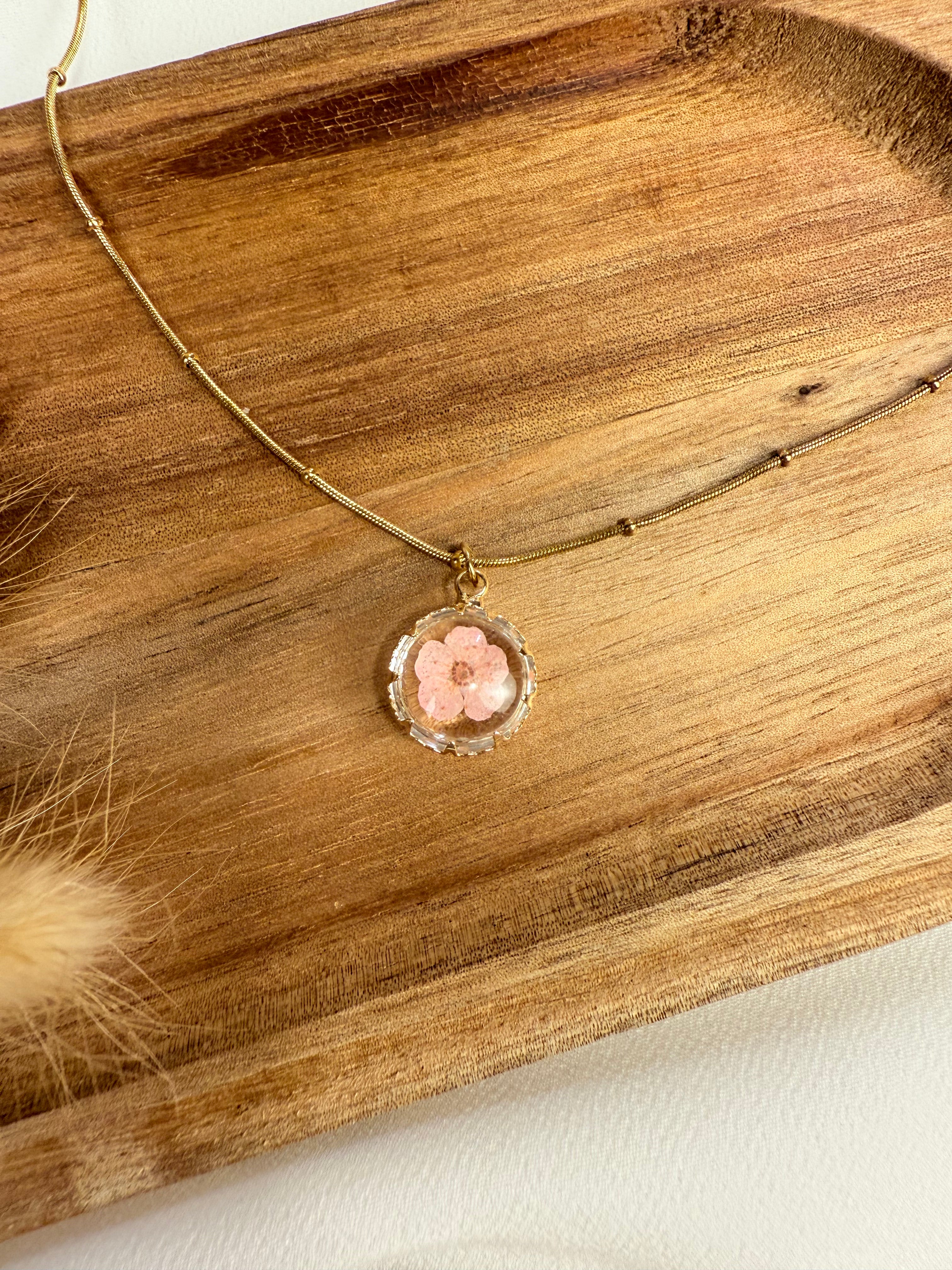 Collana Petal Round