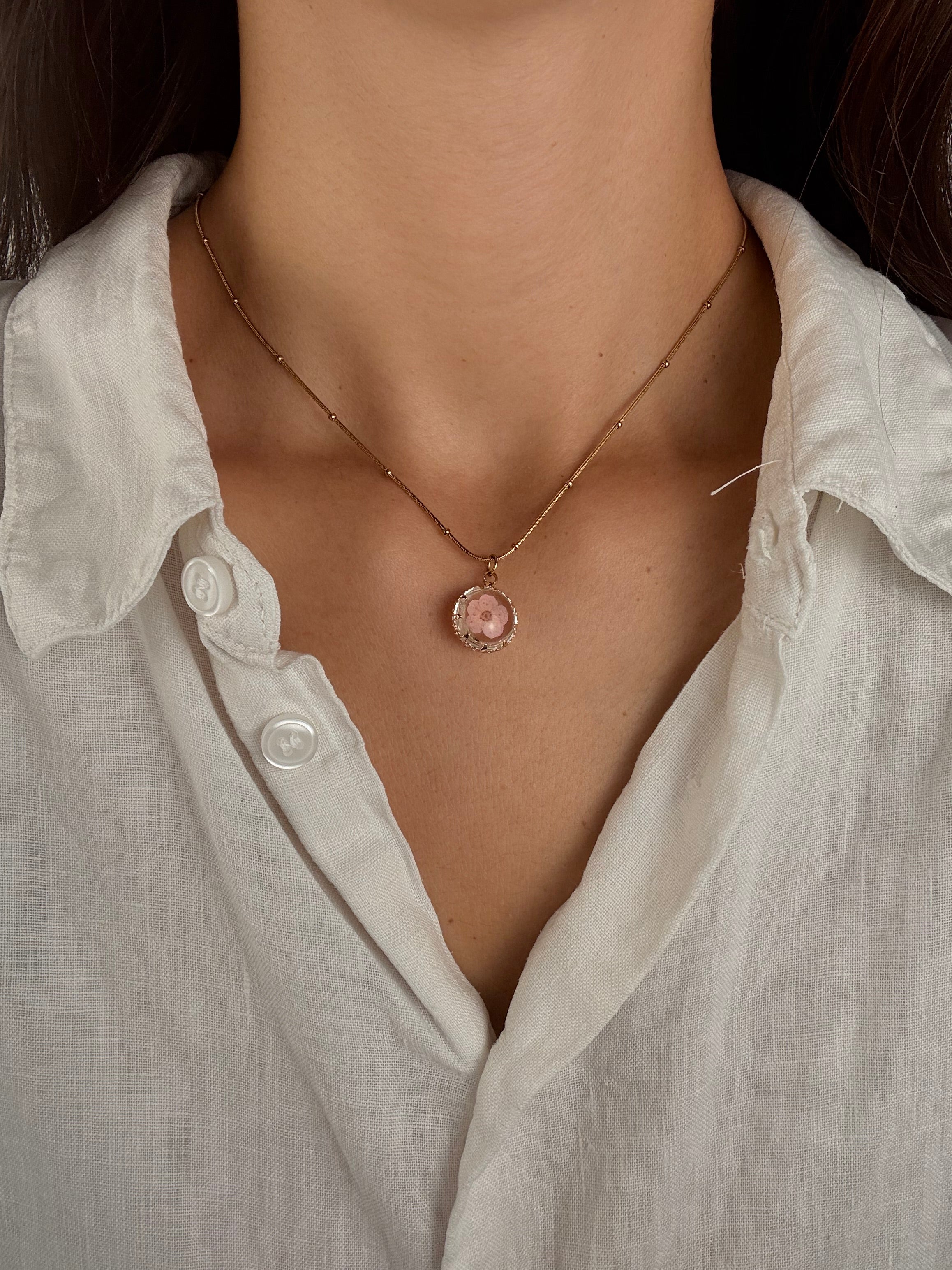Collana Petal Round