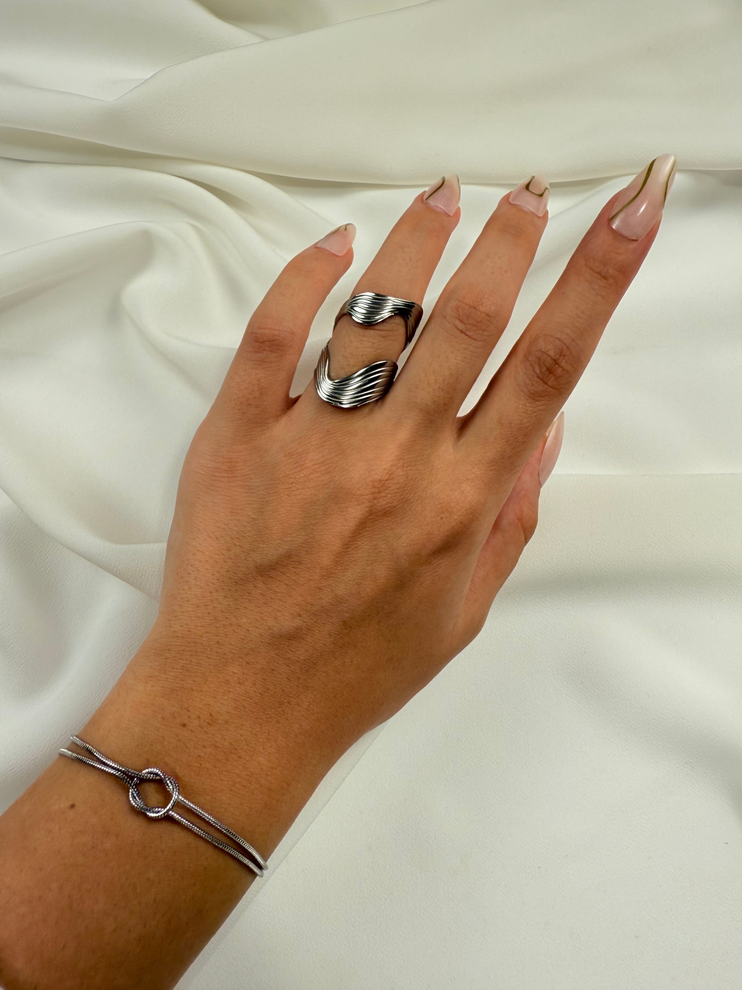 Anello Curve