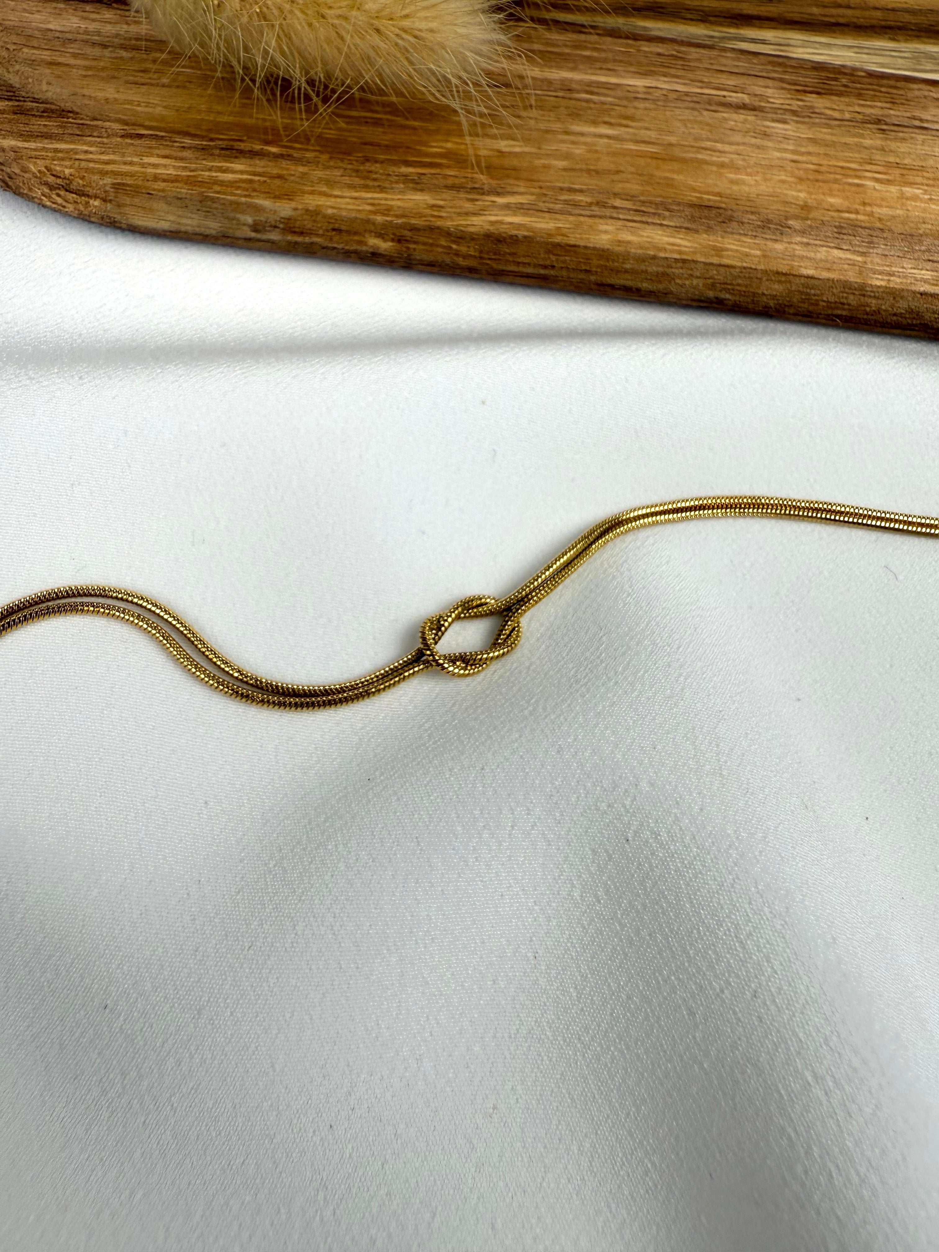 Collana Invisible Nodo
